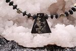 collier Kristallicht sieraden half edelstenen pyriet onyx leisteen hanger